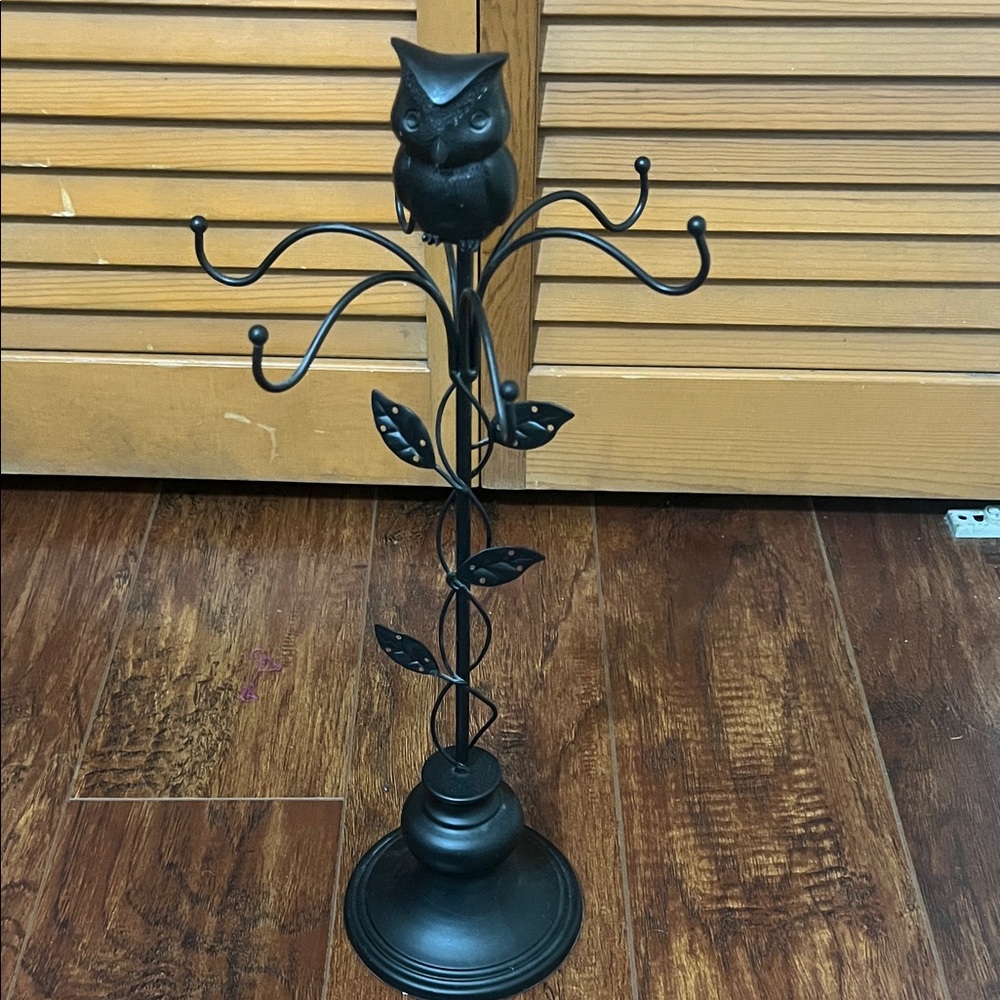 Jewelry holder